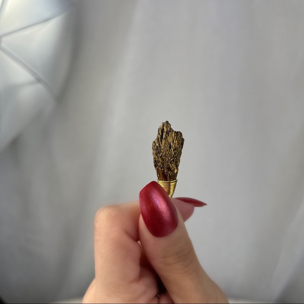 🚫SOLD🚫 NWOT Sage Goddess Alchemist Gold Plated Black Kyanite Pendant Necklace - Picture 9 of 16